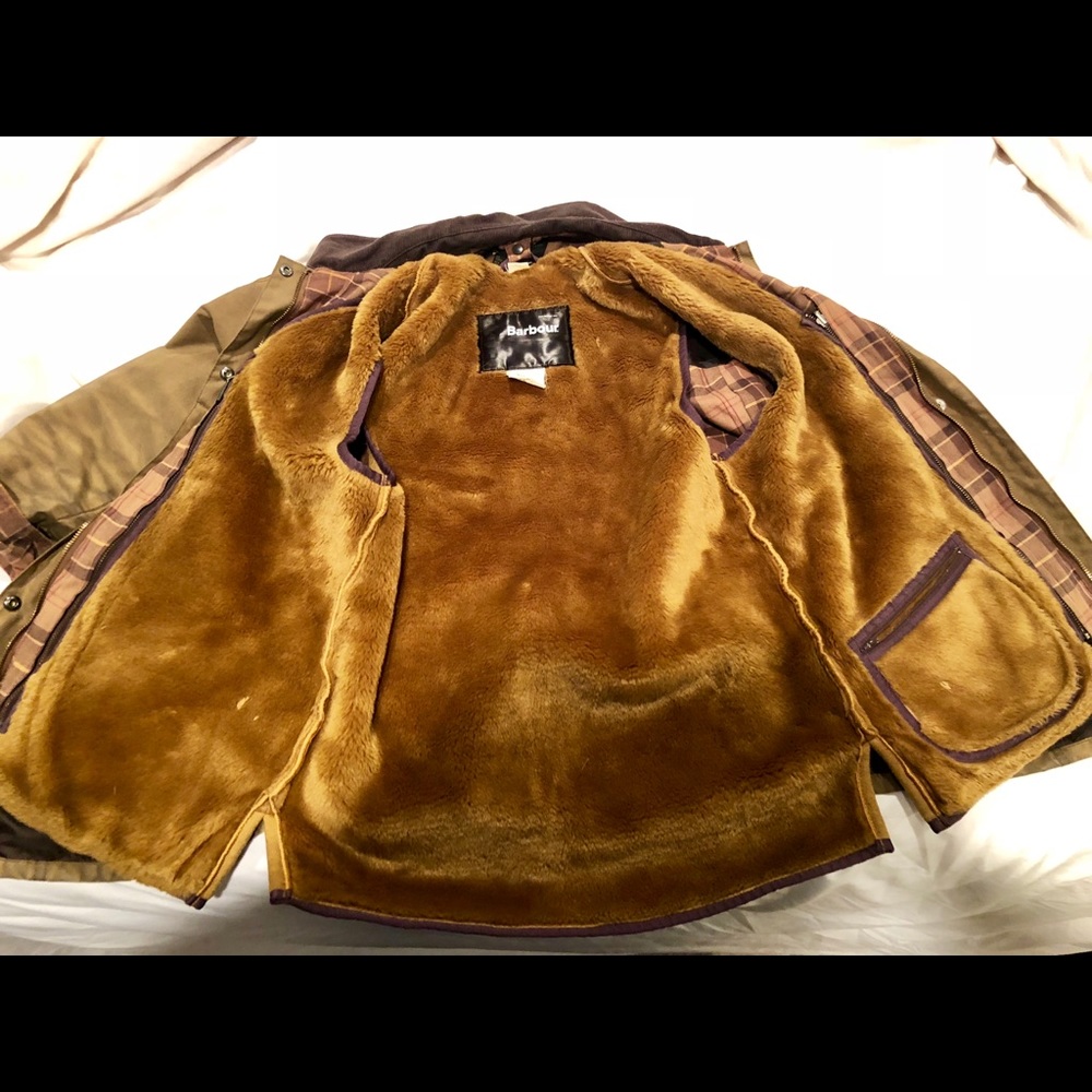 Women’s light brown beadnell jacket w/ accessories - Picture 4 of 8